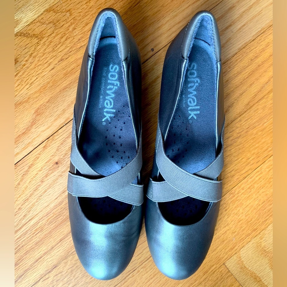 🥿🏷️SoftWalk Waverly Mary Jane  Hidden Wedge - 6.5 N/AA Metallic Pewter